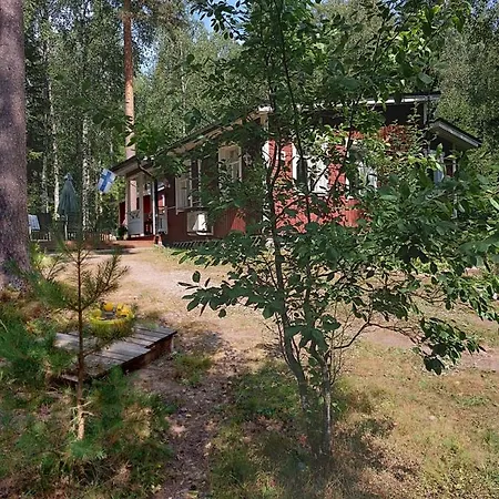 Ilmastoitu Kesaemoekki Askolassa Laehellae Porvoota Ferienhaus *