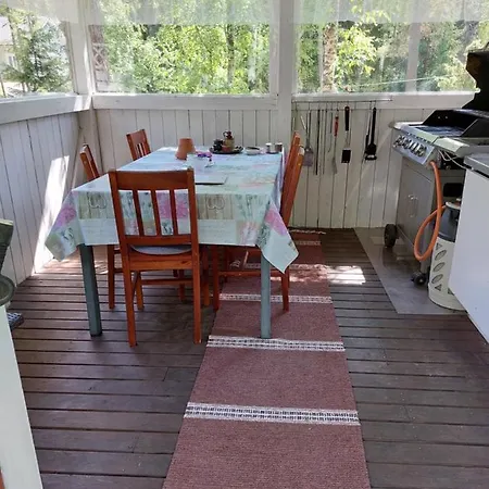 Ferienhaus Ilmastoitu Kesaemoekki Askolassa Laehellae Porvoota *