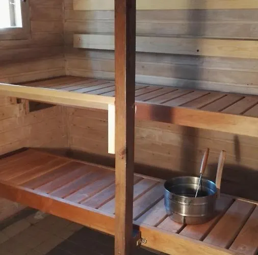 Ilmastoitu Kesaemoekki Askolassa Laehellae Porvoota *