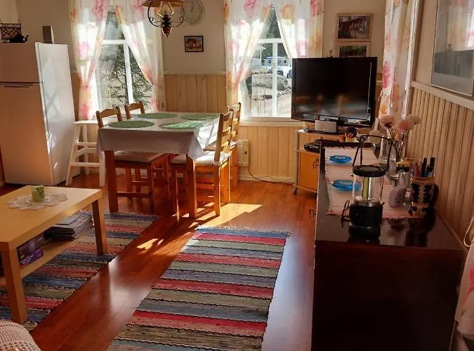 度假居 Ilmastoitu Kesaemoekki Askolassa Laehellae Porvoota